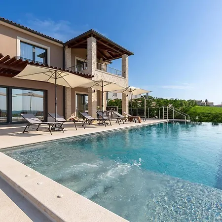 Faloniga With Pool And View In Vizinada Villa Vranje Selo