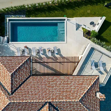 Faloniga With Pool And View In Vizinada Vranje Selo